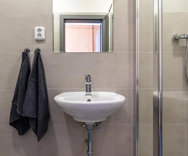 A Zimni Stadion 2* Slaný