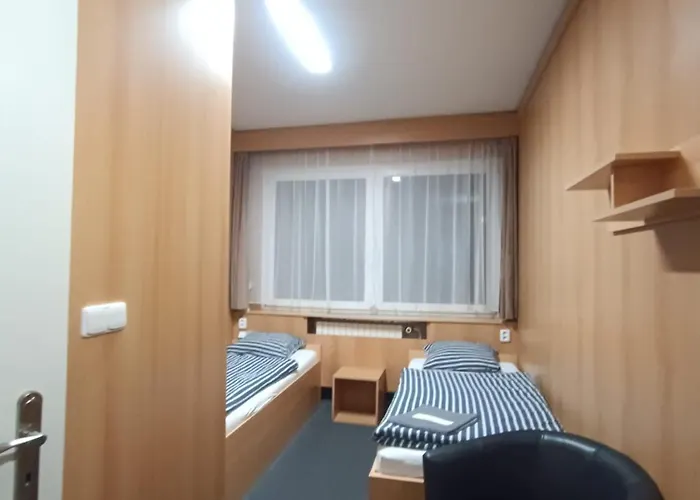 فندق A Zimni Stadion 2*